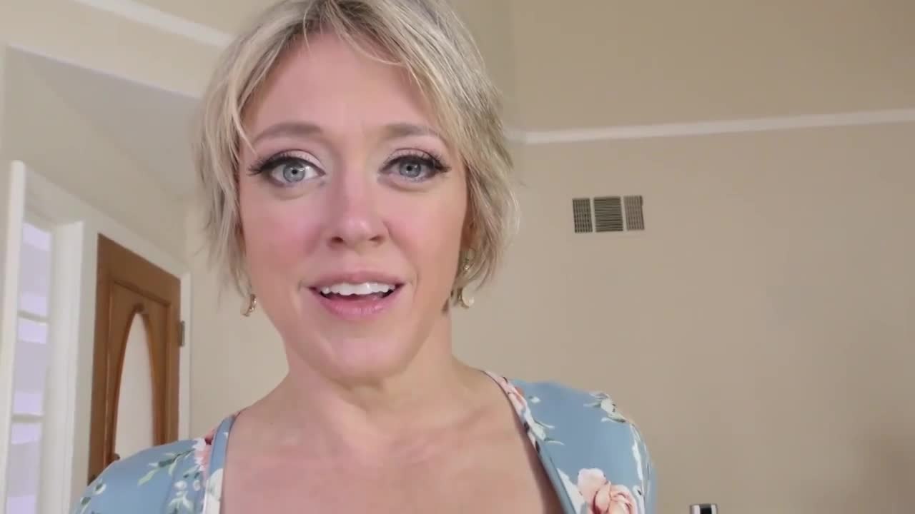 Watch Dee Williams is so busty blonde hair - Free XXX HD, High Quality Sex Tube | ePornWap.