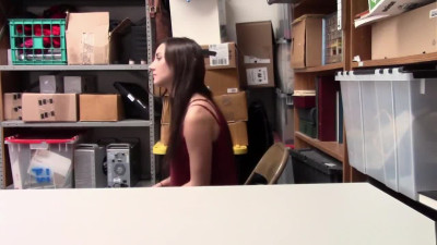 Shoplifter Jade Amber caught gets a good fucking